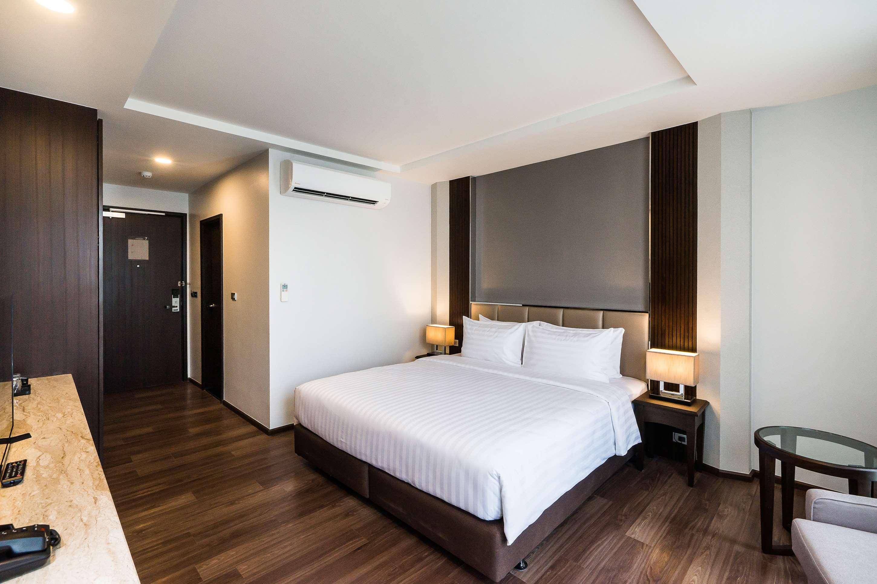 Surestay Plus By Best Western Sukhumvit 2 Bangkok Exterior foto